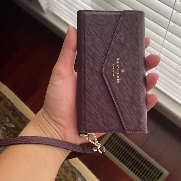 Kate Spade Envelope Wristlet in Burgundy - Picture 6 of 6